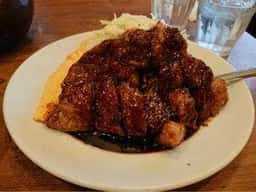 トンテキと洋食&ビール サル食堂 本町本店