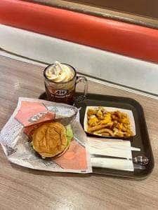 A&W 牧港店