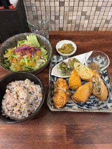 春巻き専門店 はるまきバトン
