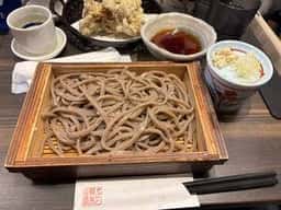 蝦夷前そばと豚丼 北堂 狸COMICHI店