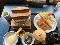 和風レストラン 三金