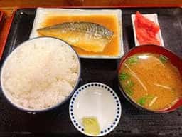 まぐろや