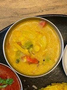 カレーとビリヤニとお酒 たびる