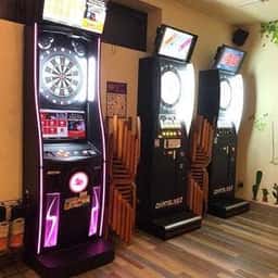 Darts & Dining Bar Novel