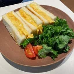 YOUR DAILY COFFEE ROAST AND BREAKFAST