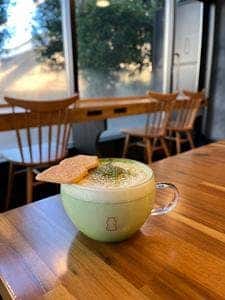 ヤクルト御本丸カフェ＆ギャラリー