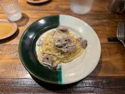 トラットリア ピエトラ ビアンカ