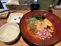 まぜそば・餃子・杏仁パフェ KING NOODLE