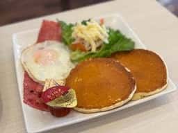 A&W Plus Cafe プラザハウス店