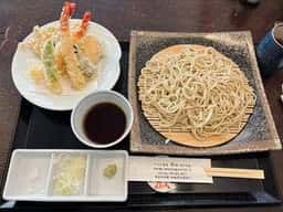 芳汕