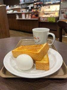 ホリーズカフェ 河原町中央口店