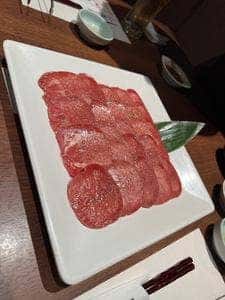 焼肉なべしま 大在店
