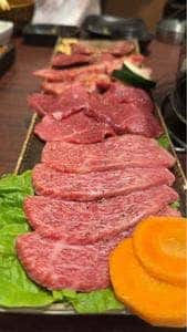 焼肉 たべる
