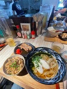 沖縄そば ひがや