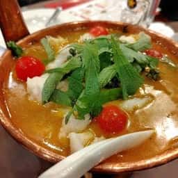 日興苑 食彩雲南 過橋米線