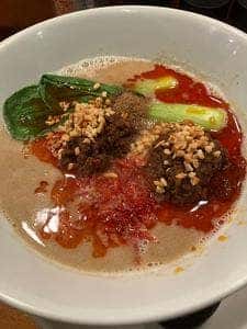 札幌担々麺なり屋 新琴似店