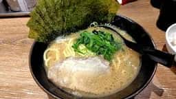 横浜家系ラーメン 銀家 川崎銀柳街店