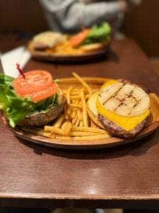 KUA`AINA 三井アウトレットパーク木更津店