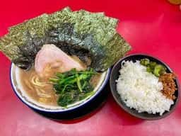 家系ラーメン 王道 いしい