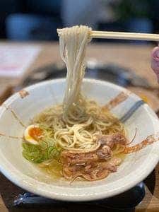 肉屋 よし田