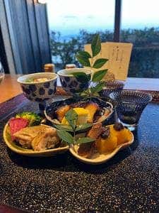 海音 真里 レストラン