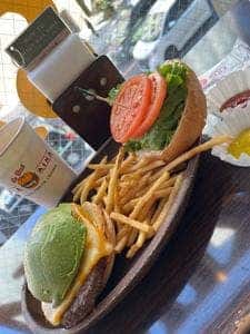 KUA`AINA青山本店
