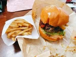 MARY BURGER 都立家政店