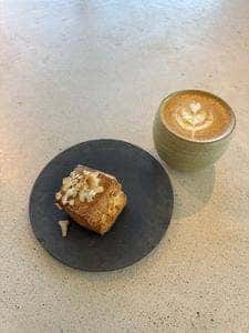 Et -THE CULTURAL COFFEEHOUSE-