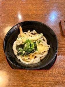 めん処 伊勢屋