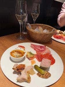 ポワン・エ・リーニュ