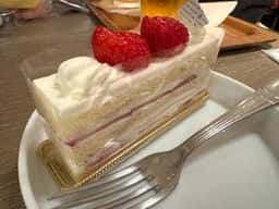 CAFE&LOUNGE TRICOLORE