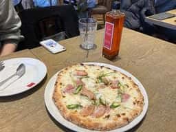 PIZZA SALVATORE CUOMO ららぽーと立川立飛店