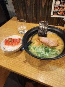 久留米らーめん 初代よかろうもん