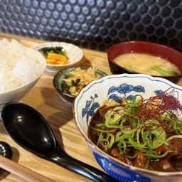 もつ煮と白めし 回向