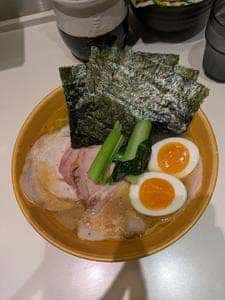 家系ラーメン ⾰新家TOKYO