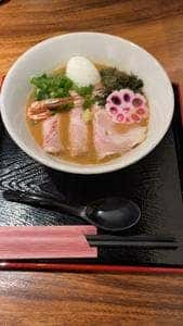 金澤濃厚甘えびラーメン 紅牡丹