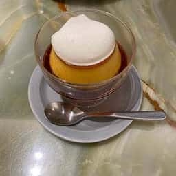 bistro cafe THE FLOWER TABLE