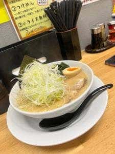 とんこつらーめん 凛
