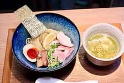 おダシと銀しゃり 中華そばニ兎