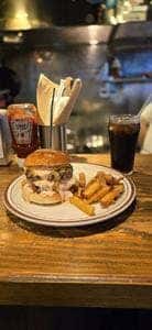 Hyoe's BURGERS+FRIES
