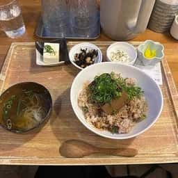 鶏だしおでんと干魚の店 ほし寅 淀屋橋店