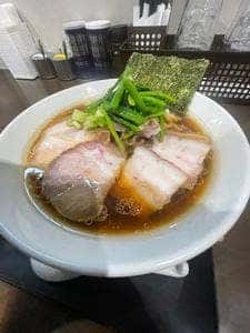三つ由