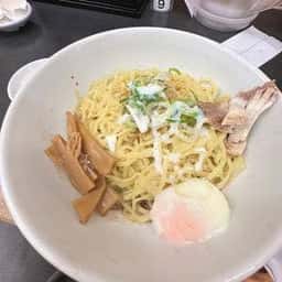 日高屋 新宿靖国通店