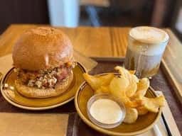 スパイスバーガーロバ