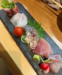 森の隠れ家