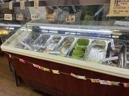 雪だるま物産館
