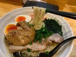 至高の出汁と麺たかや