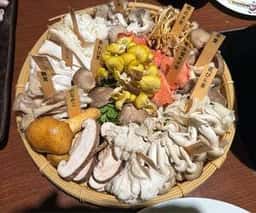 きのこ鍋&きのこ料理専門店 何鲜菇 上野店