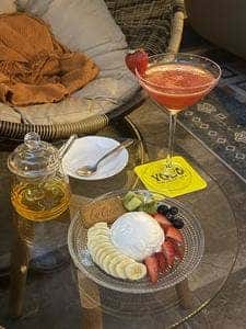 YOLO cafe&shisha 渋谷マークシティ店