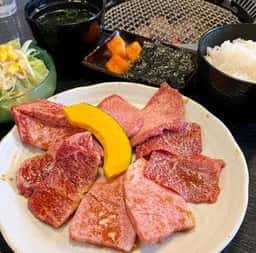炭火焼肉 松牛